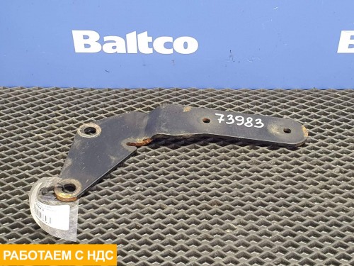 Кронштейн шумоизоляции правый